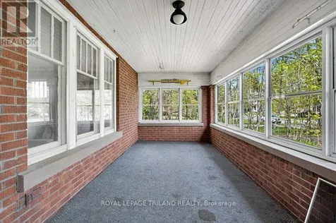 46 Rosebery Place St. Thomas ON N5R 2H7