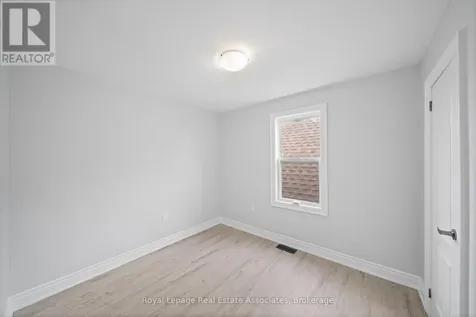 305 Weir Street North Hamilton (homeside) ON L8H 5G4