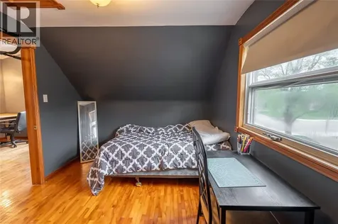 1736 Dufferin Avenue Wallaceburg ON N8A 2X4
