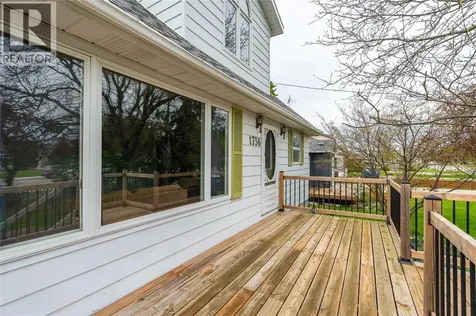 1736 Dufferin Avenue Wallaceburg ON N8A 2X4
