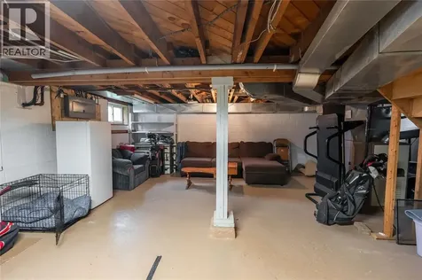 1736 Dufferin Avenue Wallaceburg ON N8A 2X4