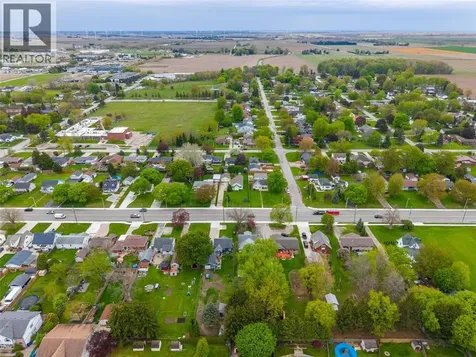 1736 Dufferin Avenue Wallaceburg ON N8A 2X4