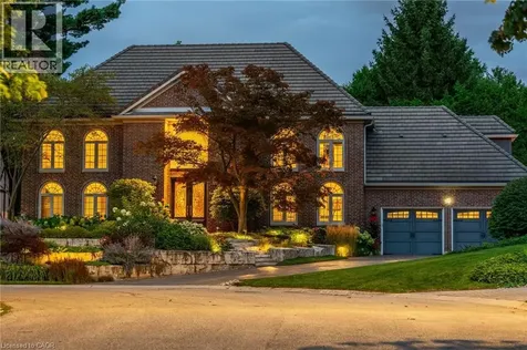 45 Peppertree Crescent Ancaster ON L9G 4L8