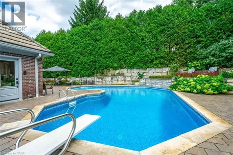 45 Peppertree Crescent Ancaster ON L9G 4L8