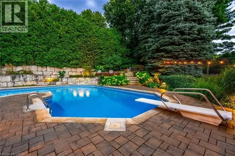 45 Peppertree Crescent Ancaster ON L9G 4L8