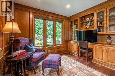 45 Peppertree Crescent Ancaster ON L9G 4L8