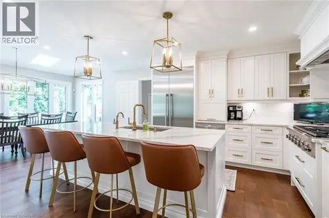 45 Peppertree Crescent Ancaster ON L9G 4L8