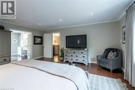 45 Peppertree Crescent Ancaster ON L9G 4L8