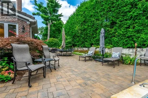 45 Peppertree Crescent Ancaster ON L9G 4L8