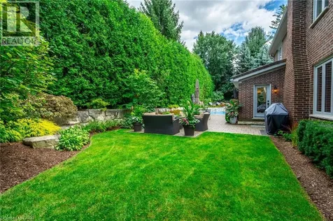 45 Peppertree Crescent Ancaster ON L9G 4L8