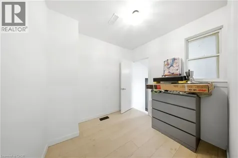 200 Madison Avenue South Kitchener ON N2G 3M8