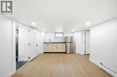 200 Madison Avenue South Kitchener ON N2G 3M8
