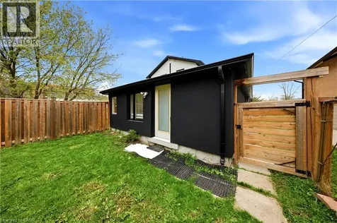 200 Madison Avenue South Kitchener ON N2G 3M8