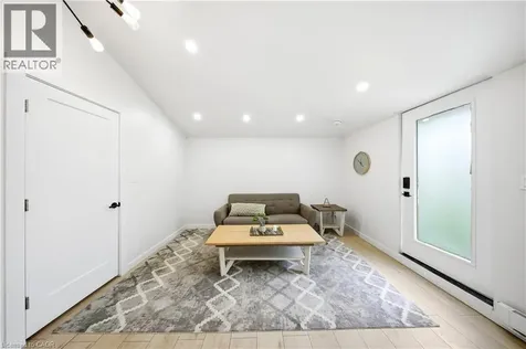200 Madison Avenue South Kitchener ON N2G 3M8