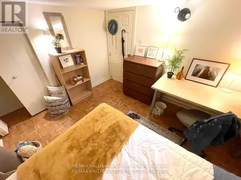478 Cumberland Street Ottawa ON K1N 7J9