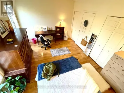 478 Cumberland Street Ottawa ON K1N 7J9