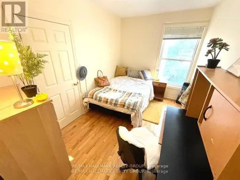 478 Cumberland Street Ottawa ON K1N 7J9