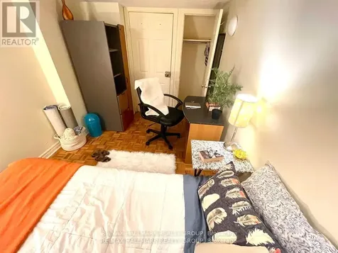 478 Cumberland Street Ottawa ON K1N 7J9