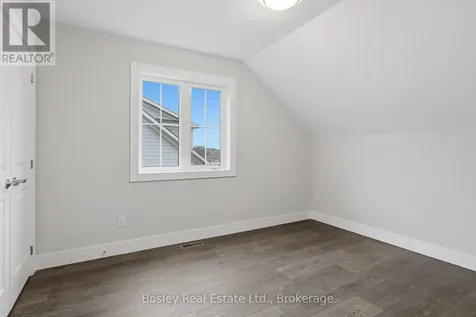 163 Sugar Maple Street Blue Mountains ON L9Y 0Z3