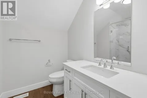 163 Sugar Maple Street Blue Mountains ON L9Y 0Z3