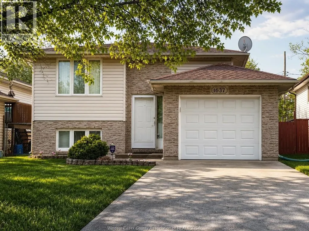 1637 St. Clair Avenue Windsor ON N9B 3K9