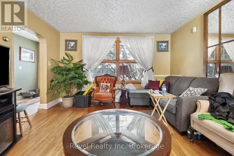 320 Eighth Street Mattawa ON P0H 1V0