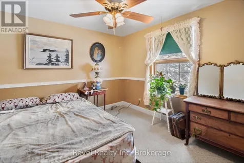 320 Eighth Street Mattawa ON P0H 1V0