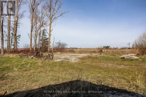 483 Concession 4 Northern Bruce Peninsula ON N0H 1W0