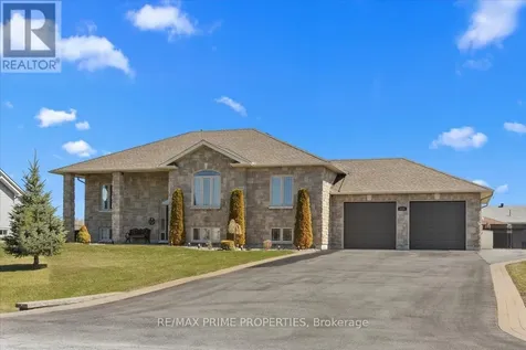 3421 Summerbreeze Drive Ottawa ON K0A 2W0