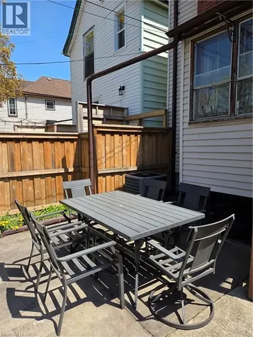 125 Cavell Avenue Hamilton ON L8L 7E6