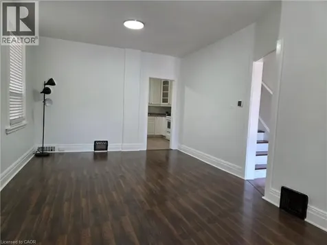 125 Cavell Avenue Hamilton ON L8L 7E6