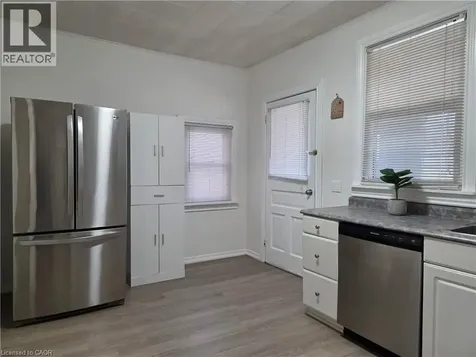 125 Cavell Avenue Hamilton ON L8L 7E6