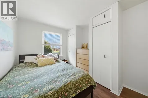 752 Ninth Avenue Hamilton ON L8T 2A6