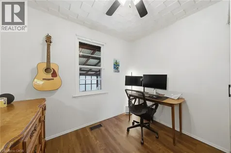 752 Ninth Avenue Hamilton ON L8T 2A6