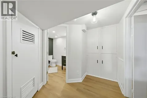 752 Ninth Avenue Hamilton ON L8T 2A6
