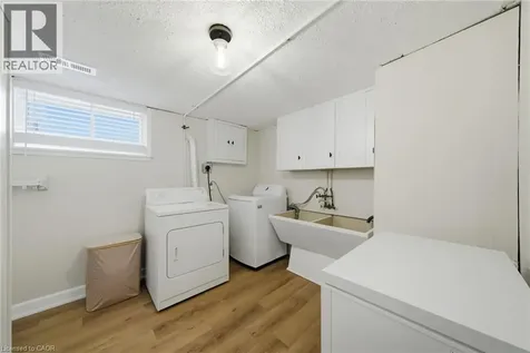 752 Ninth Avenue Hamilton ON L8T 2A6