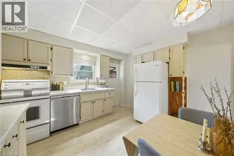 752 Ninth Avenue Hamilton ON L8T 2A6