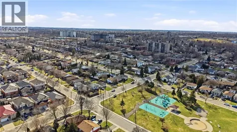 752 Ninth Avenue Hamilton ON L8T 2A6
