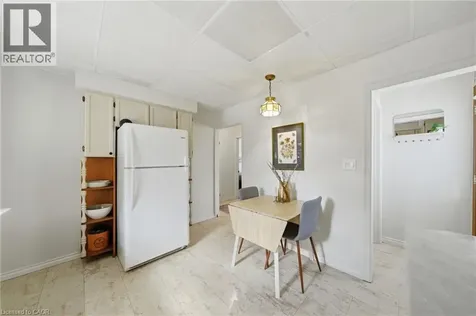 752 Ninth Avenue Hamilton ON L8T 2A6