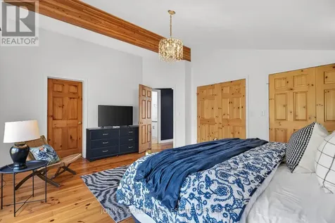 137 Thousand Islands Parkway Gananoque ON K6H 5R7