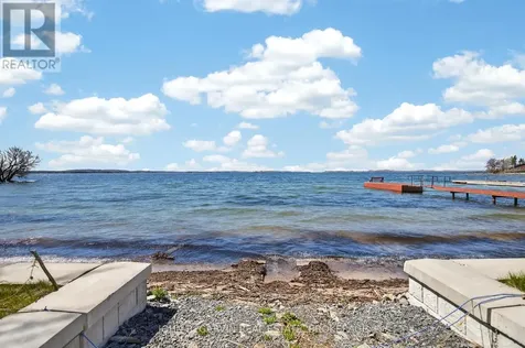 137 Thousand Islands Parkway Gananoque ON K6H 5R7