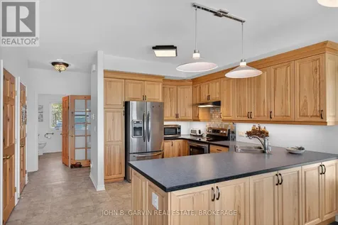 137 Thousand Islands Parkway Gananoque ON K6H 5R7