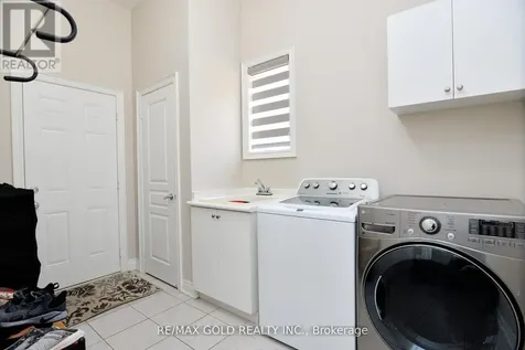 42 Brookwater Crescent Caledon ON L7C 4A4