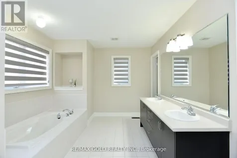 42 Brookwater Crescent Caledon ON L7C 4A4