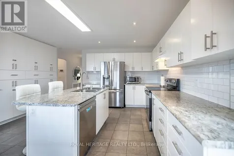 25 Summer Lane Selwyn ON K9L 0G4
