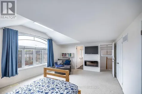 25 Summer Lane Selwyn ON K9L 0G4