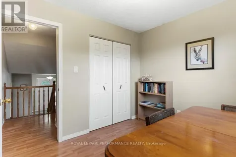 5529 Woodeden Drive Ottawa ON K4M 1B4