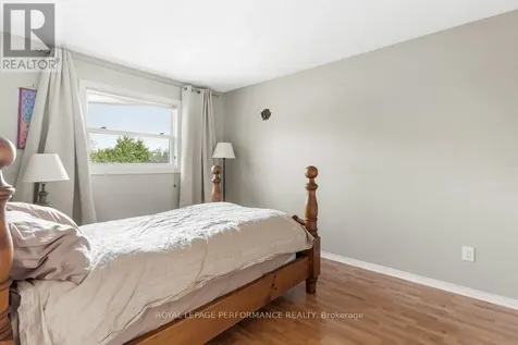 5529 Woodeden Drive Ottawa ON K4M 1B4