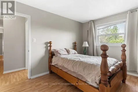 5529 Woodeden Drive Ottawa ON K4M 1B4