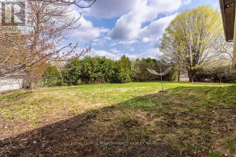 5529 Woodeden Drive Ottawa ON K4M 1B4